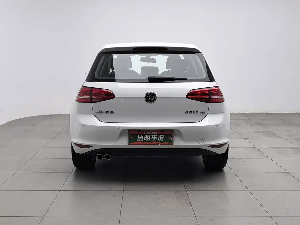 صورة 4 - Volkswagen Golf
