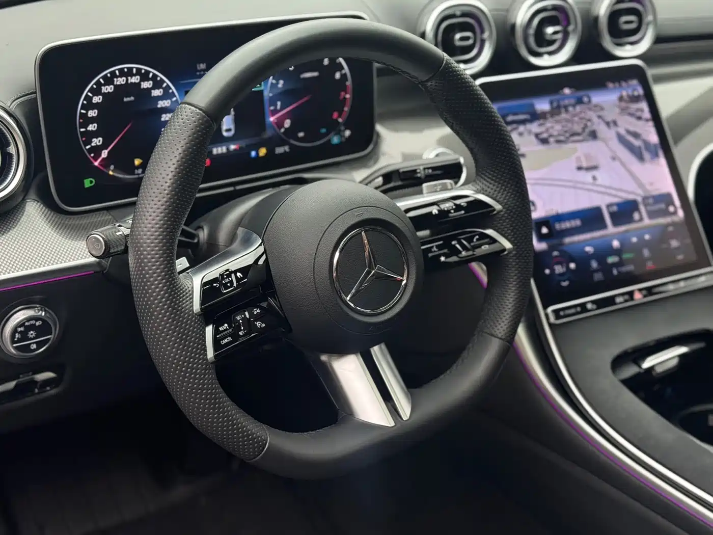 Mercedes-Benz C-Class 2023 Facelift C 260 L Night Sport Edition фото 13