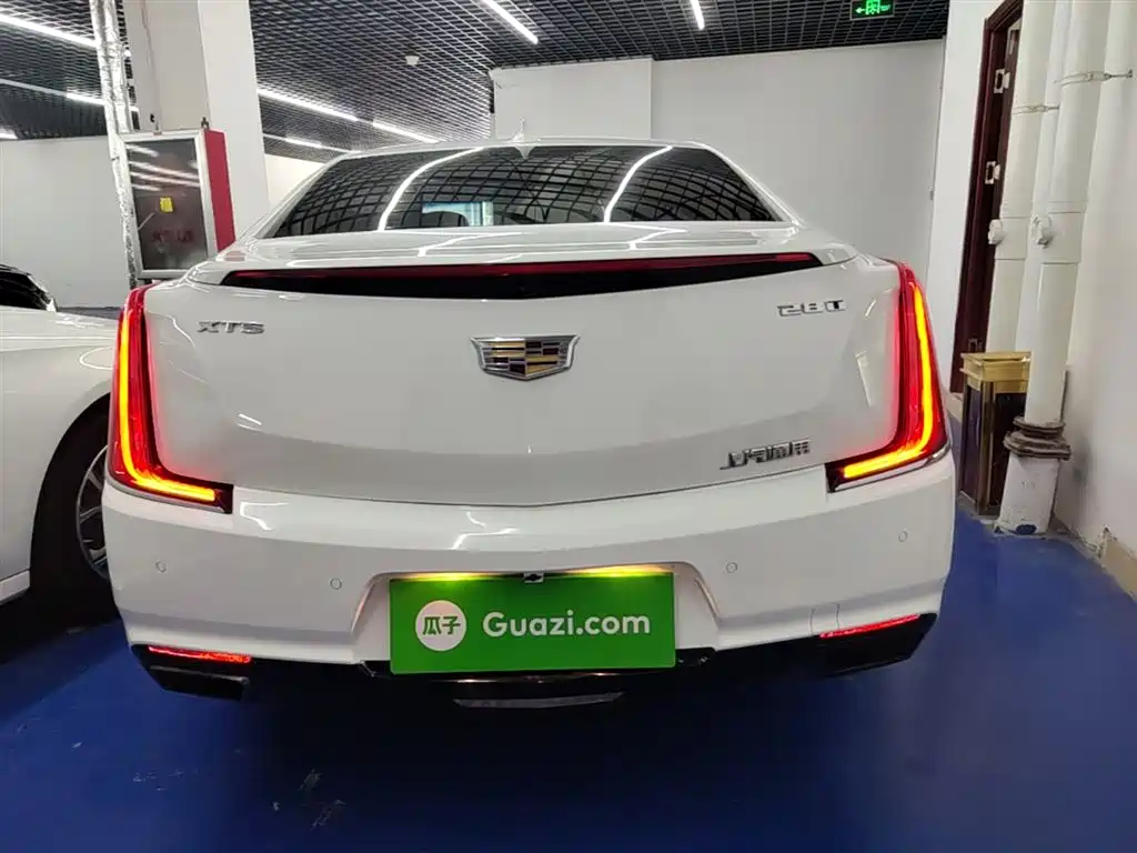Cadillac XTS 2019 2018 28T Technology