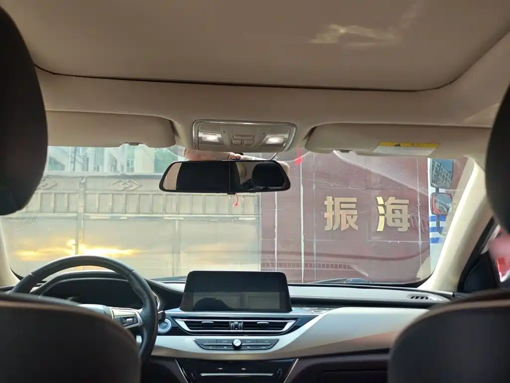 Changan Raeton CC 2019 2019 1.5T Automatic Luxury Radiance Edition China VI