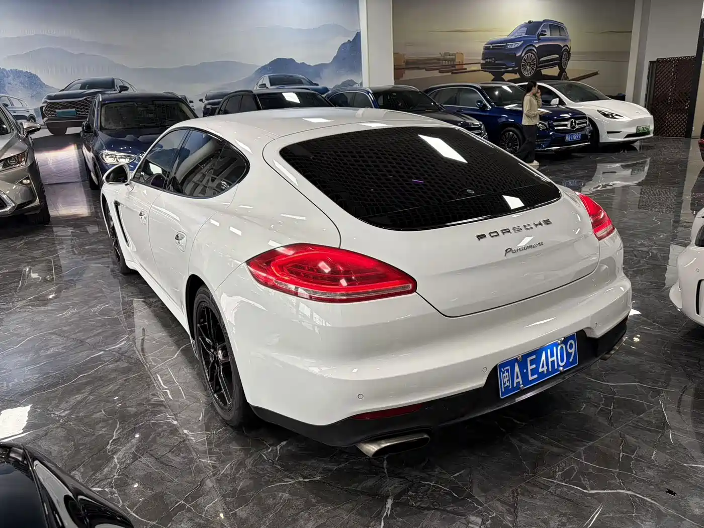 Фото 7 - Porsche Panamera