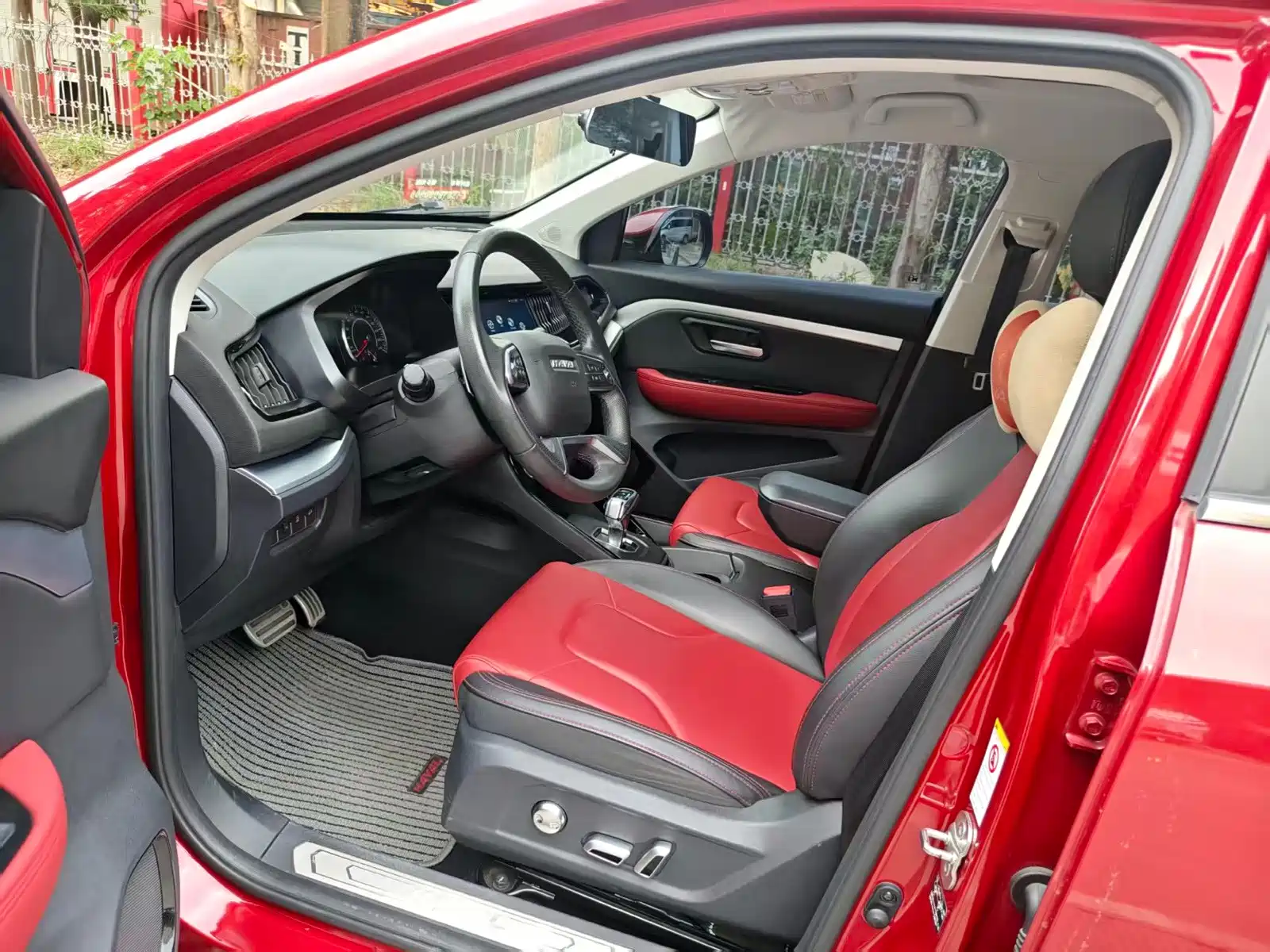 Фото 4 - Haval H2s