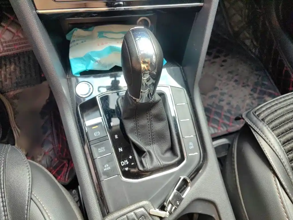 Photo 7 - Volkswagen Tharu