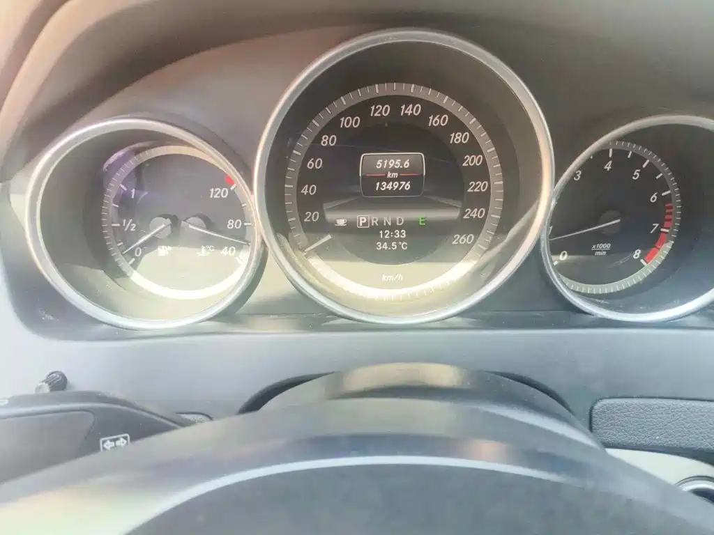 Фото 4 - Mercedes-Benz C-Class