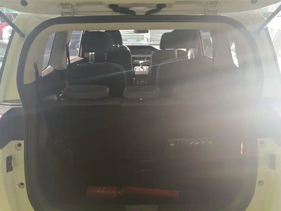 GAC TRUMPCHI TRUMPCHI M6