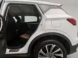 Фото 8 - Geely Coolray