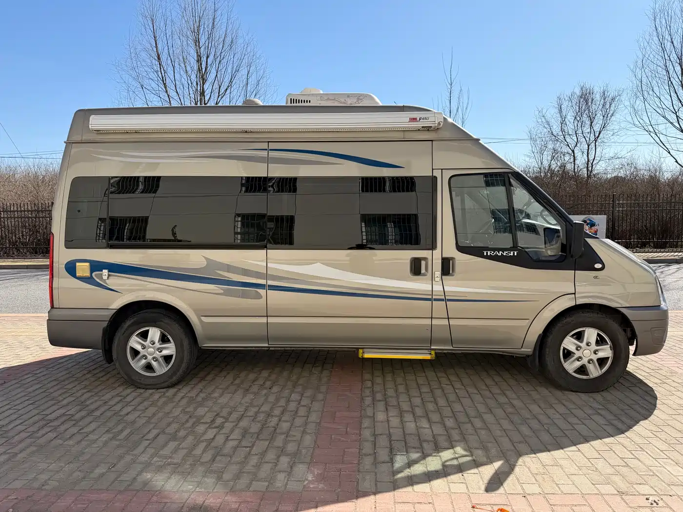 Ford New Generation Transit 2018 2016 Model 2.2T Long Wheelbase 6-Seater High-Roof Multi-Purpose Vehicle