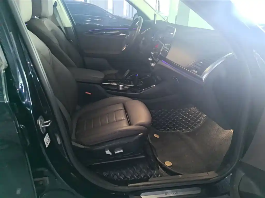 BMW iX3 2021 Leading фото 20