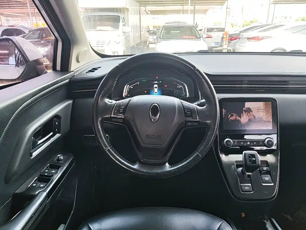 Ora iQ 2020 2018 Long-range Edition Smart Connect