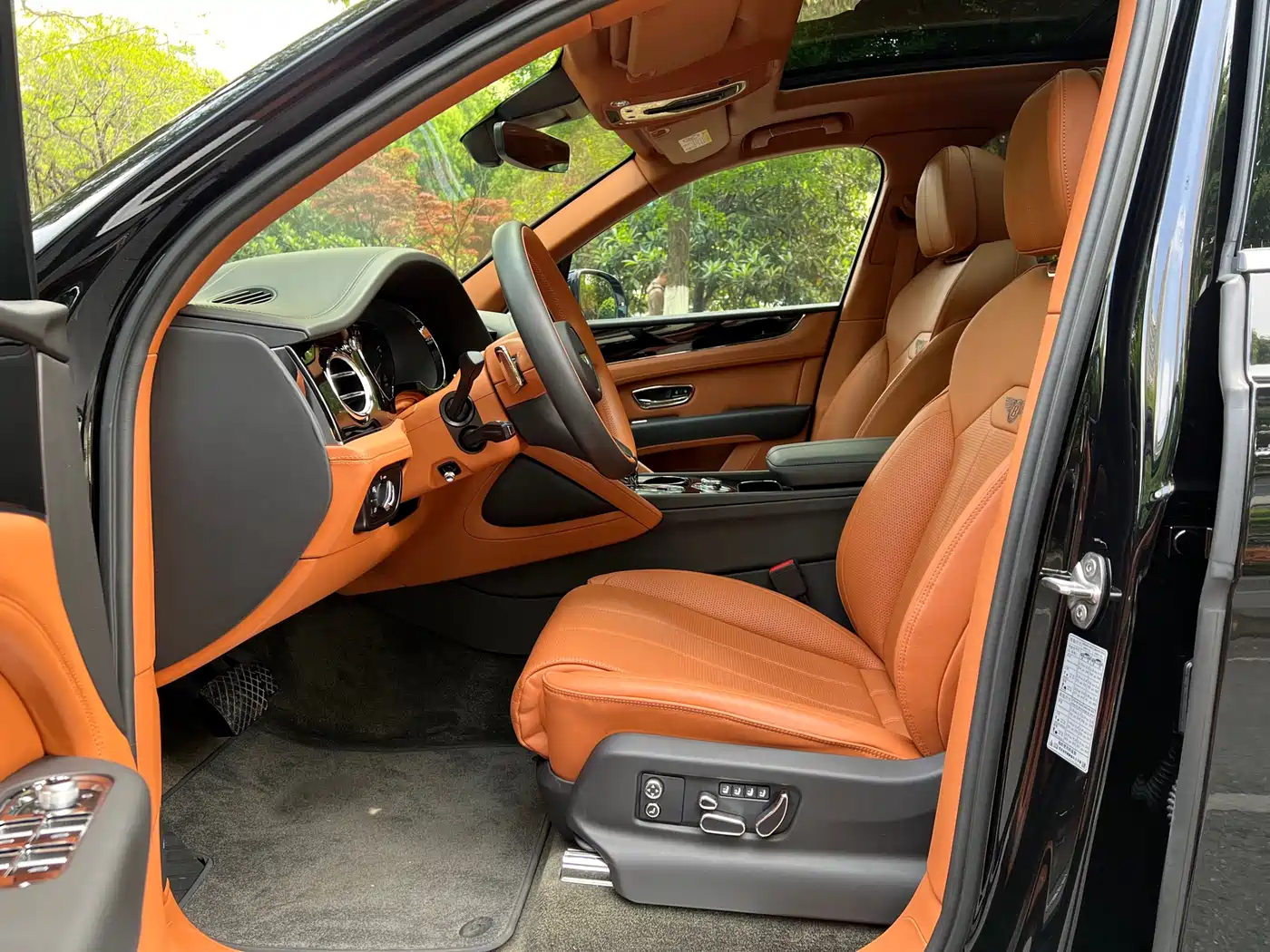 BENTLEY TIM YUE