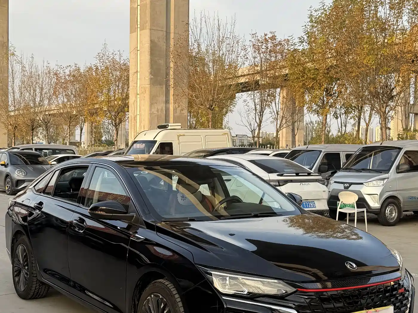 DONGFENG YI HYUN MAX