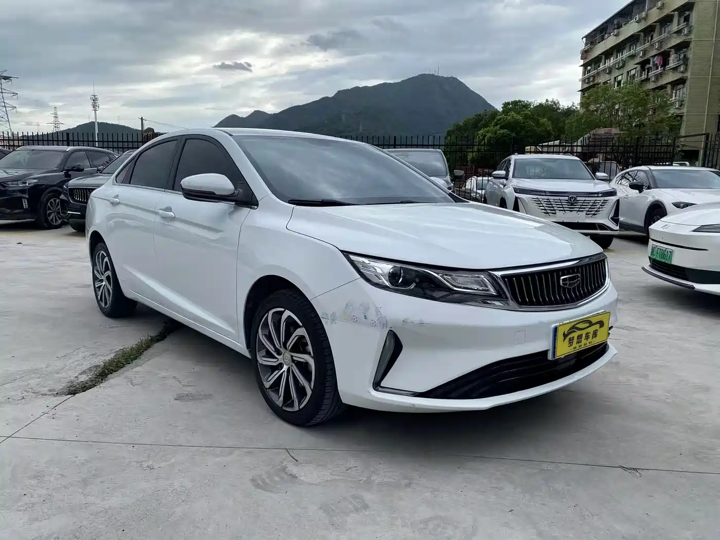 Geely Emgrand GL 2021 2021 UP 1.4T CVT Executive