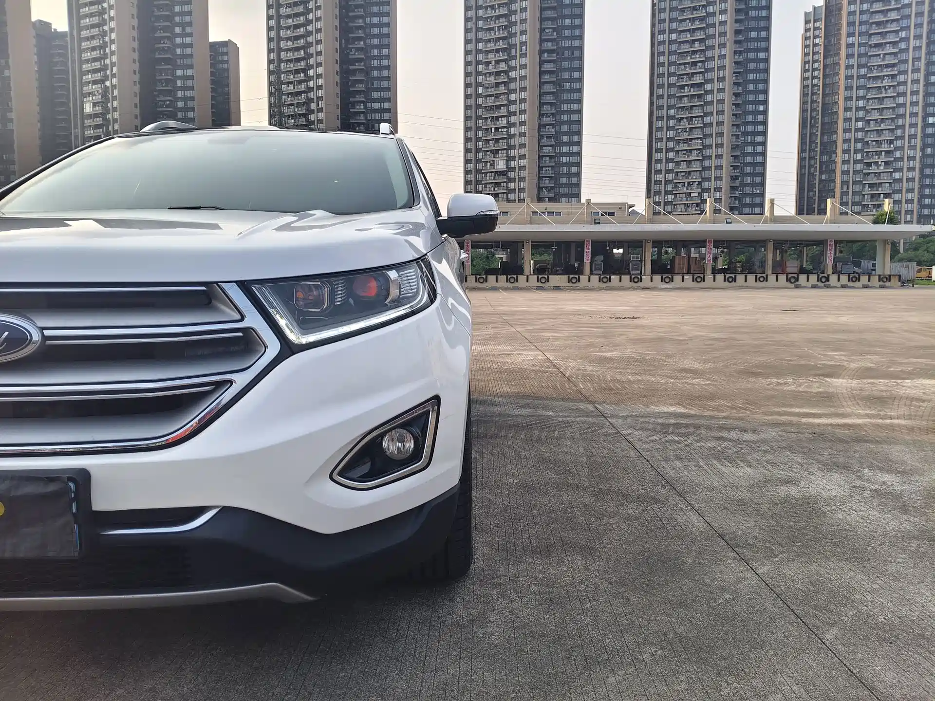 Фото 20 - Ford Edge