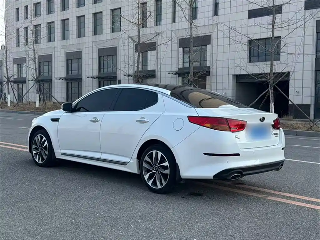 Kia K5 2014 2.0L Automatic LUXURY фото 11