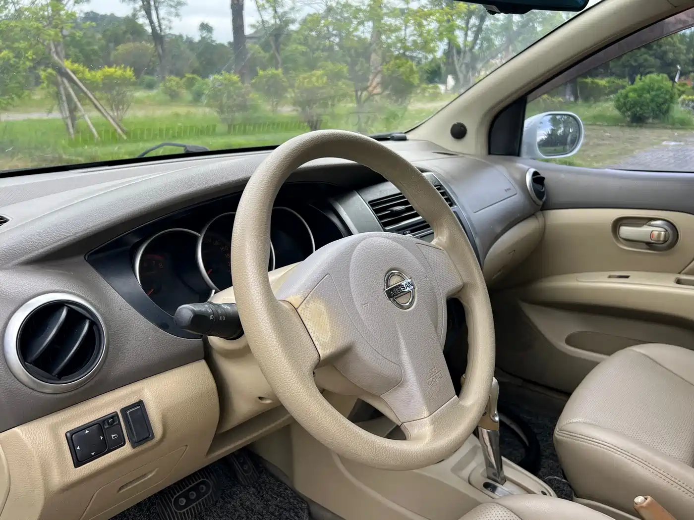 Nissan Livina 2008 2008 1.6L Automatic XuanNeng Type
