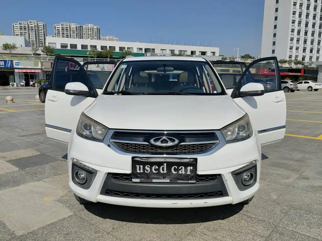 Chery Tiggo 3 2014 2014 1.6L CVT Smart