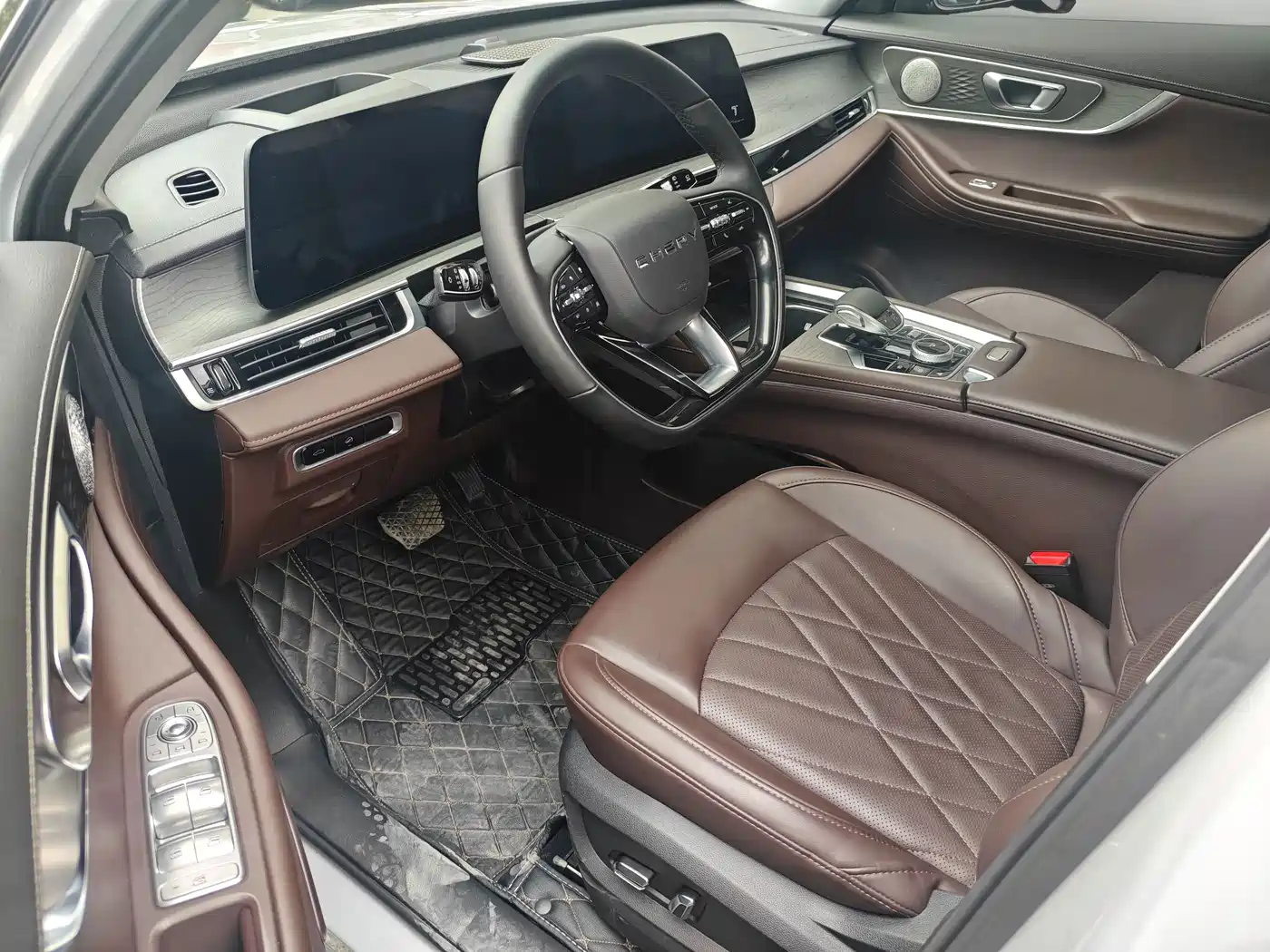 Фото 4 - Chery Tiggo 8