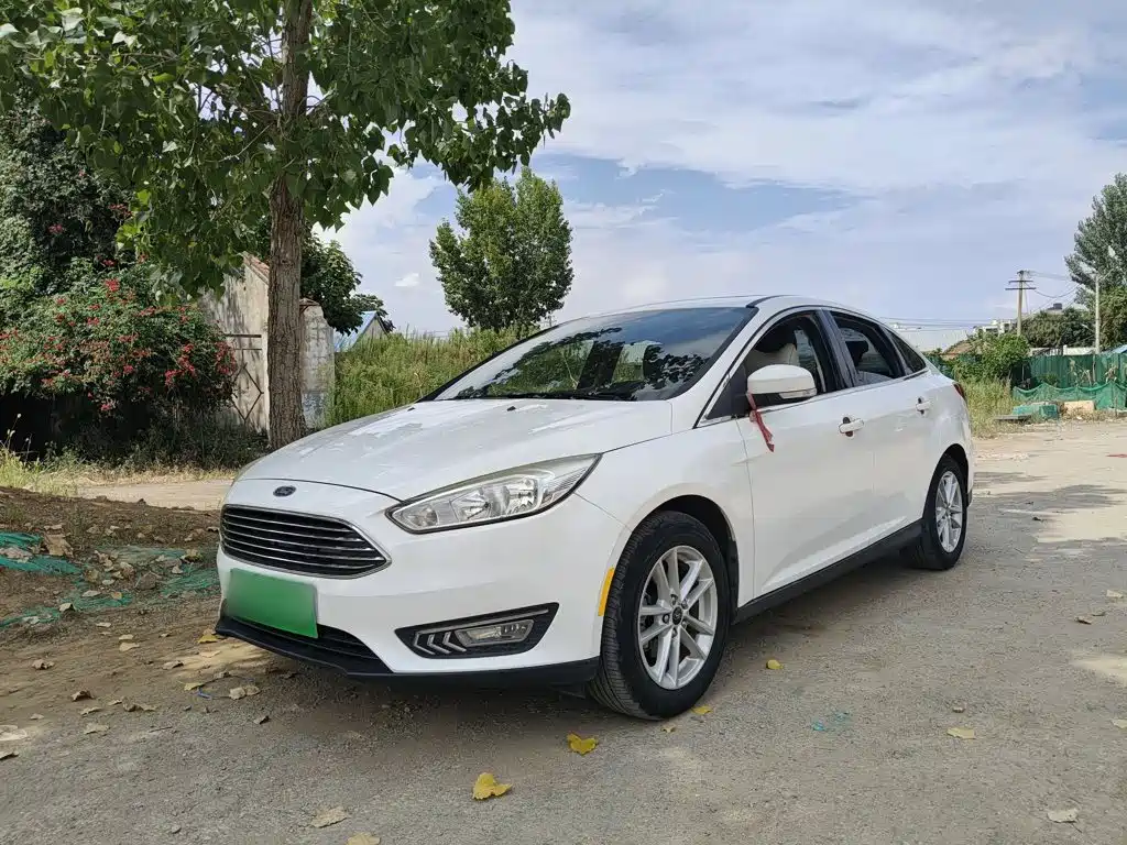 Фото 1 - Ford Focus