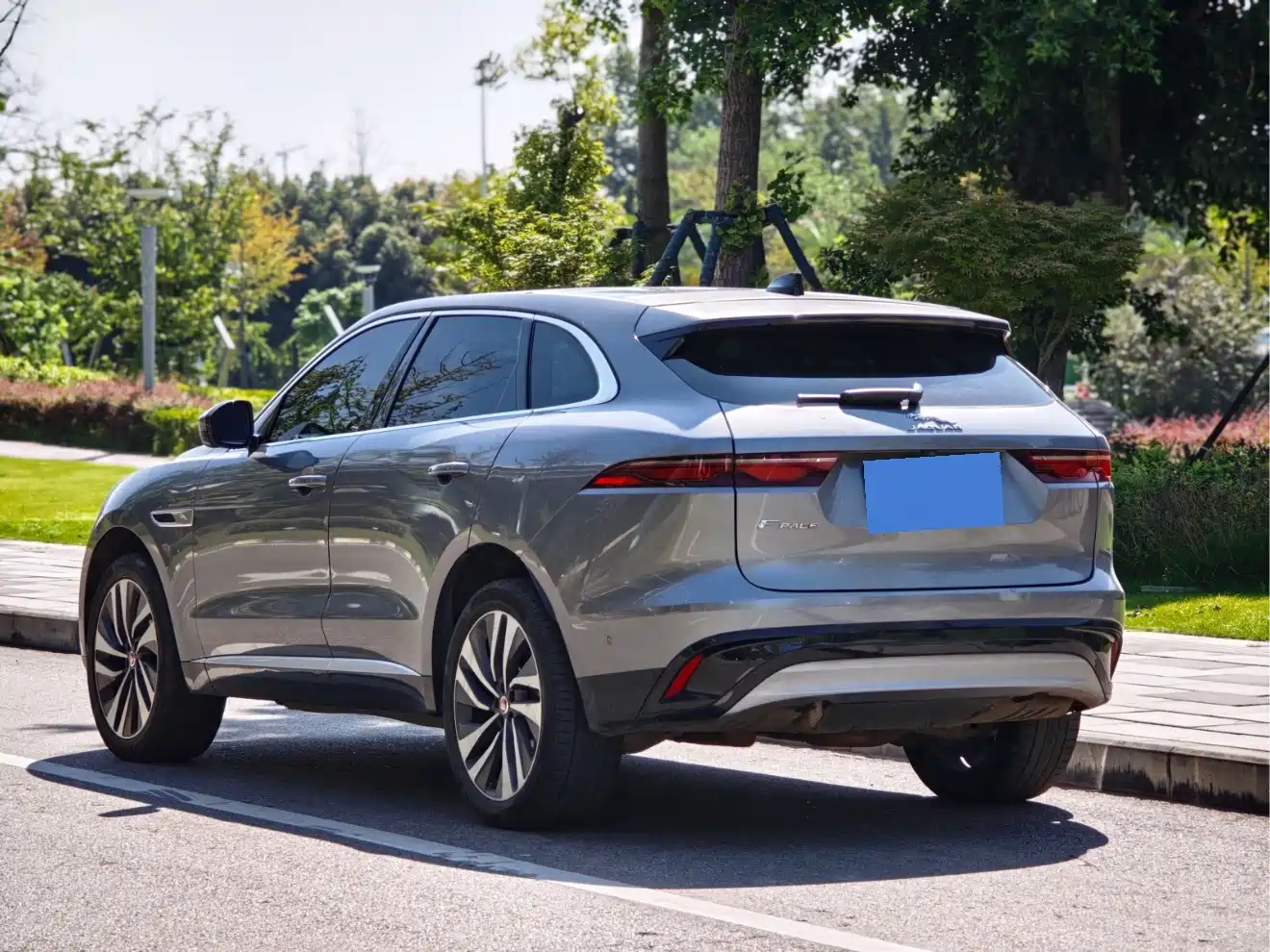 Jaguar F-PACE 2023 2022 P250 HSE