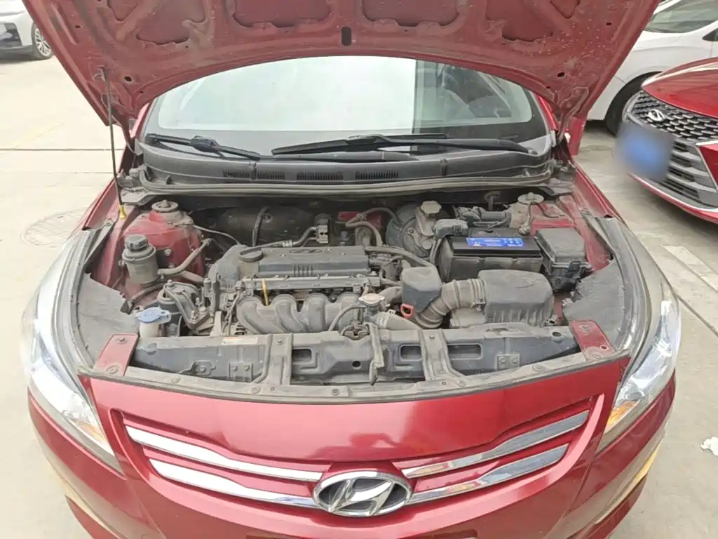 Hyundai Reina 2015 2014 Model 1.4L Automatic GLX