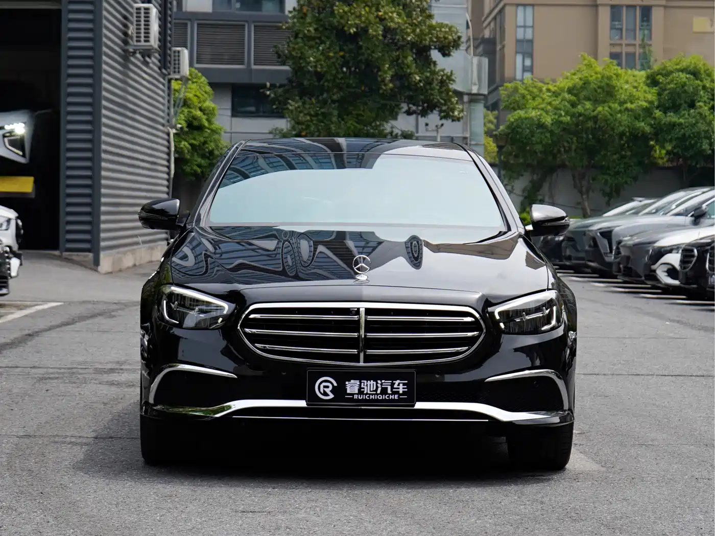  E CLASS