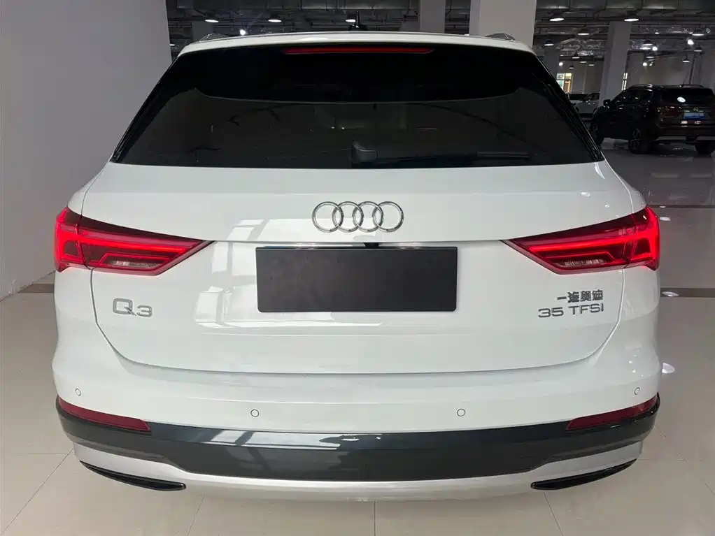 Audi Q3 2021 35 TFSI Fashion Elegance фото 5