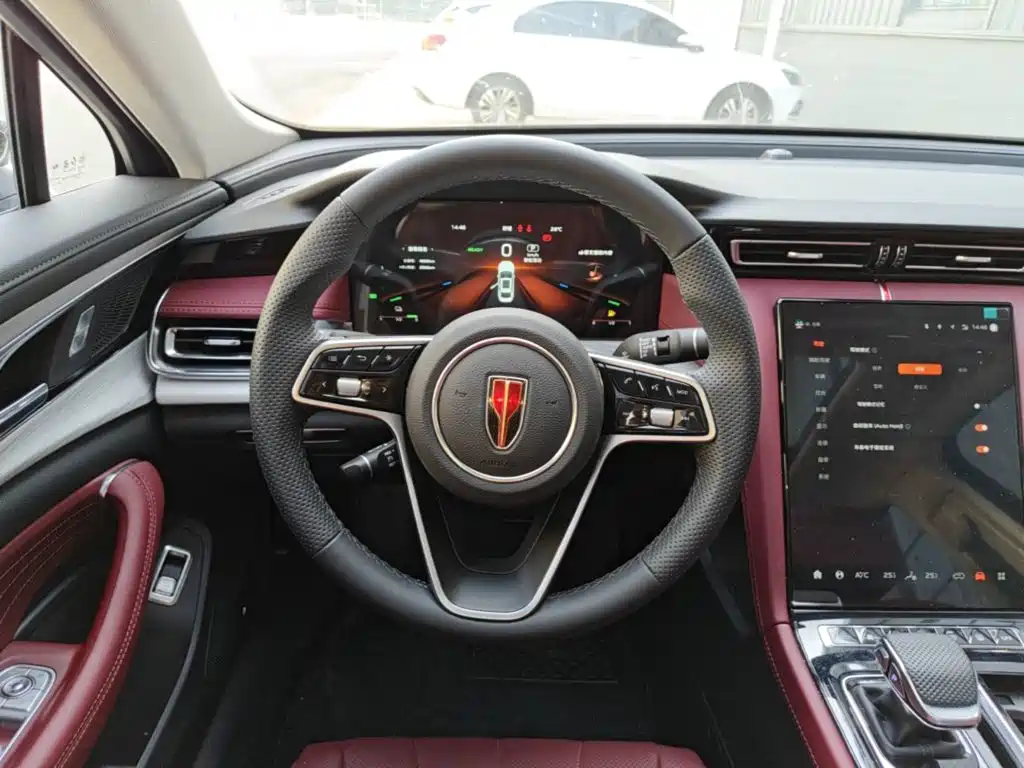 صورة 11 - Hongqi H5 PHEV