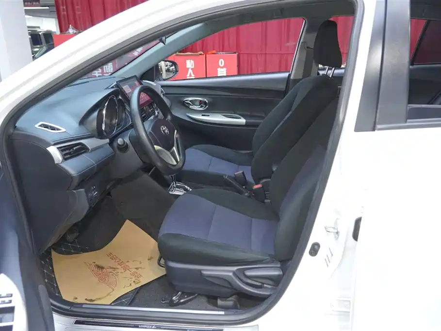 Toyota YARiS L Zhi Xuan 2016 Facelift 1.5E CVT Charming Edition фото 14