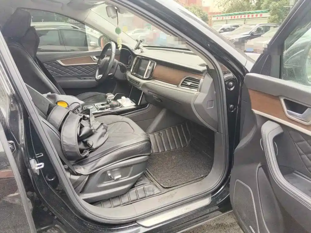 Hongqi HS7 2022 2021 2.0T DCT FWD Smart Connect Qi Xiang Edition
