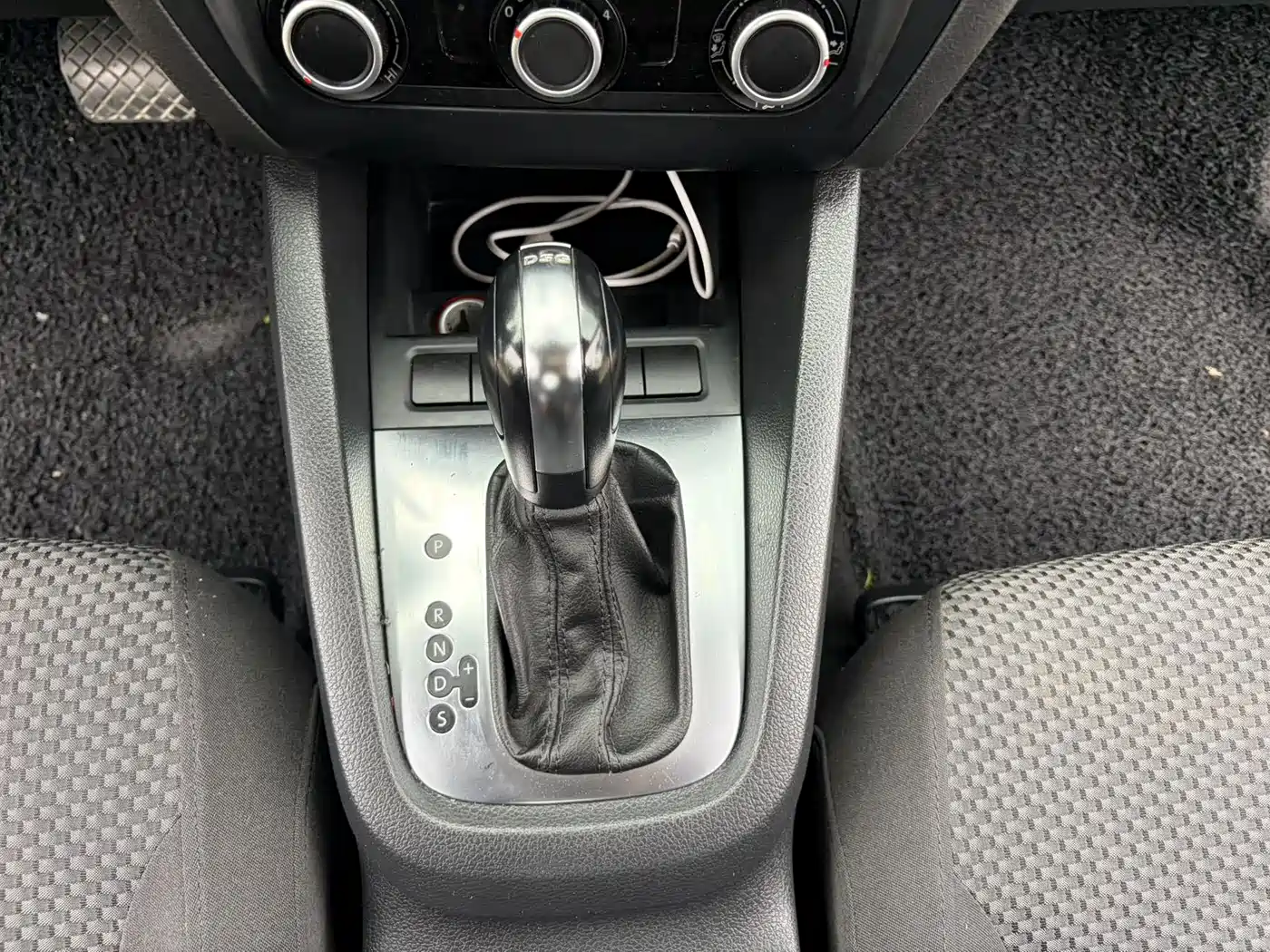 Volkswagen Sagitar 2014 1.4TSI Automatic Fashion фото 14