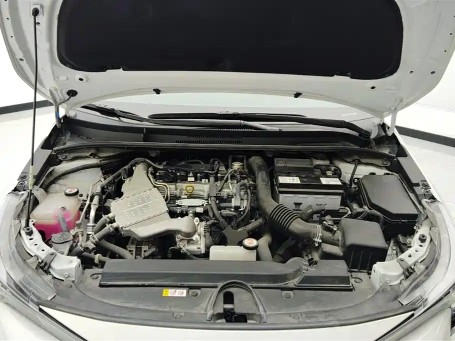 Toyota Levin 2022 185T CVT Luxury Edition фото 10