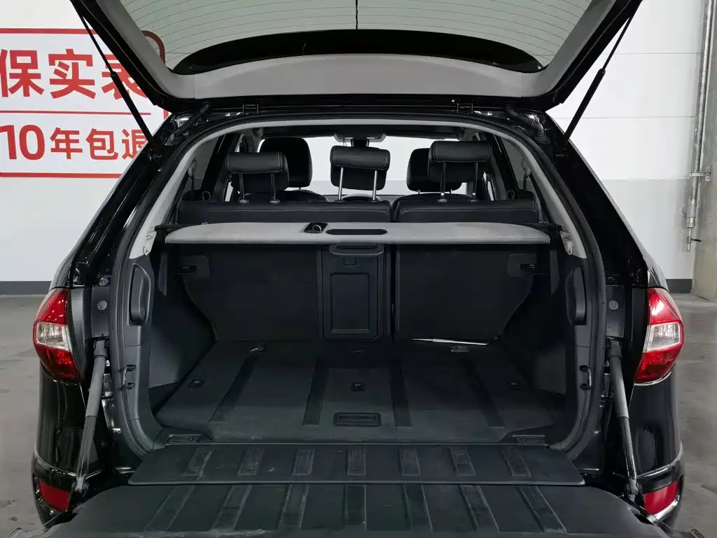 Renault Koleos (Import) 2012 2012 2.5L 4WD Comfort Navigation Edition