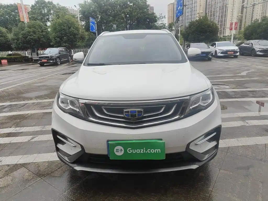 Фото 3 - Geely Boyue
