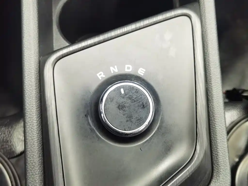 CHANGAN CHANGAN RUIXING EM60