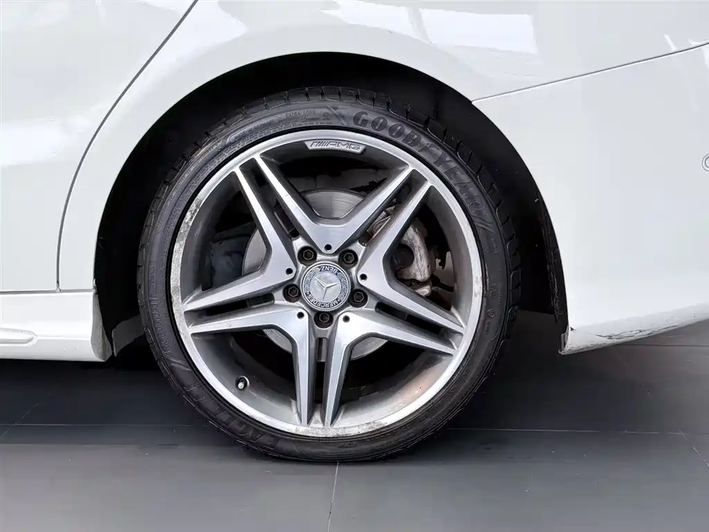 Mercedes-Benz CLA (Import) 2015 CLA 220 4MATIC фото 3