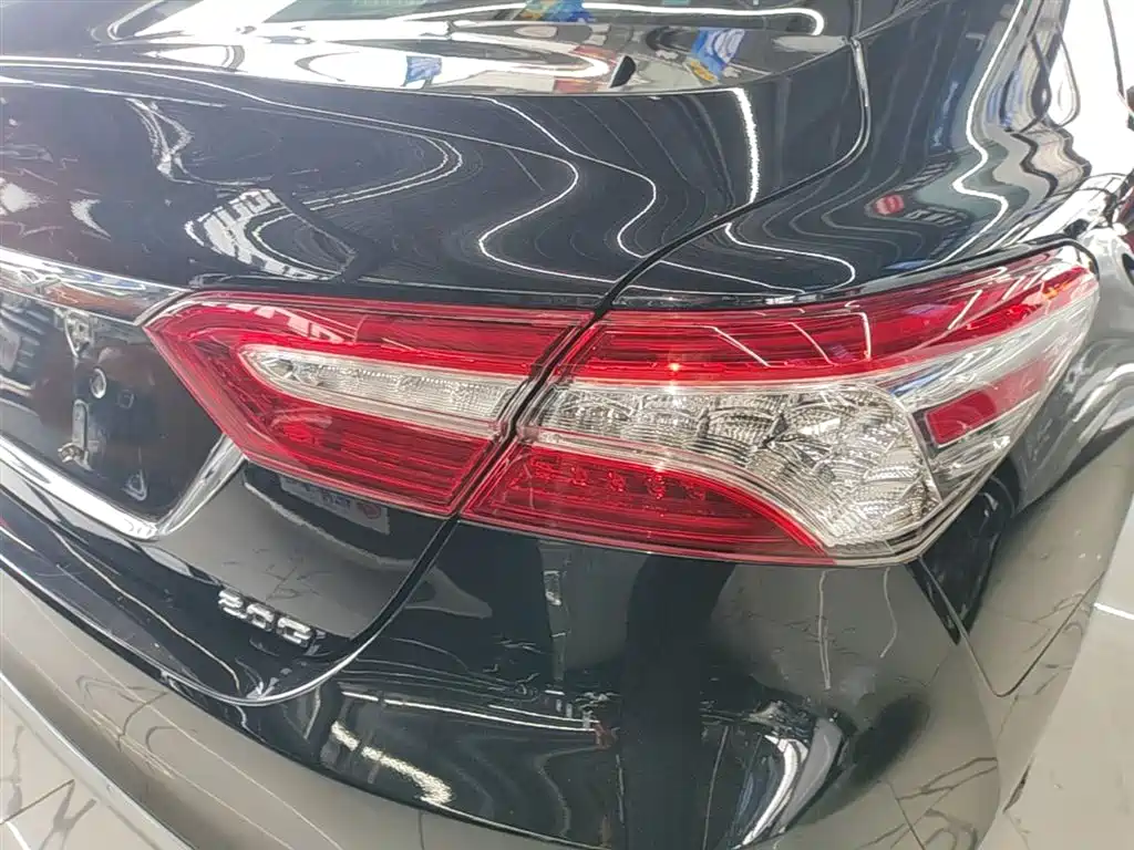 Toyota Camry 2023 2.0G Luxury Edition фото 8