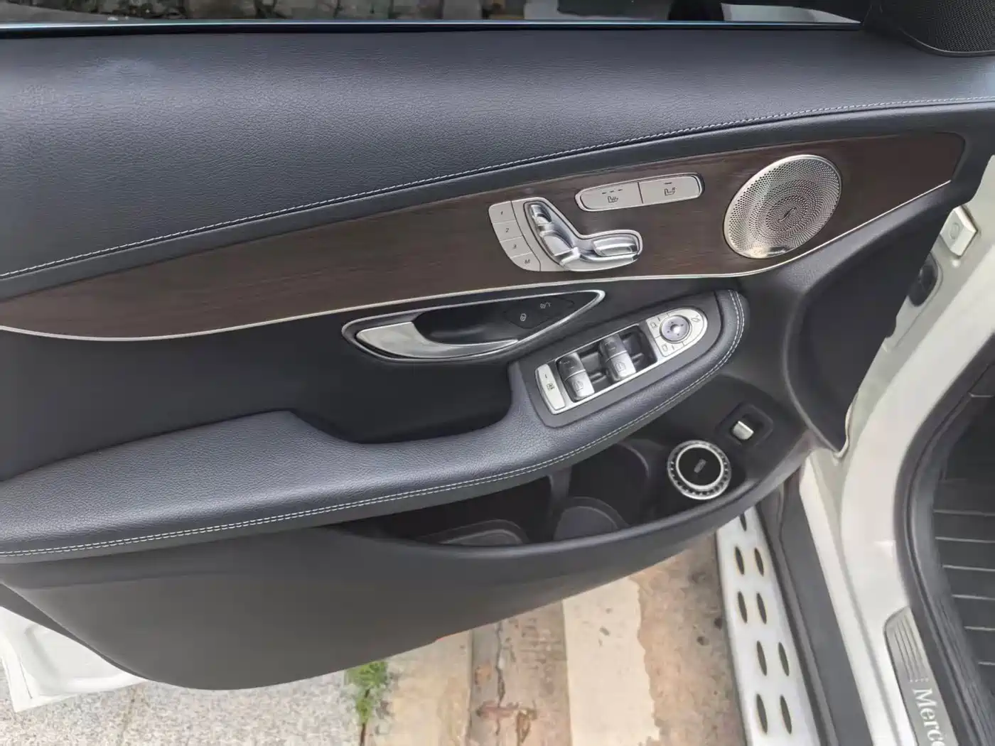 Mercedes-Benz GLC 2021 GLC 300 L 4MATIC Sporty фото 6