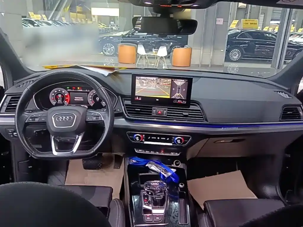 AUDI Q5L SPORTBACK