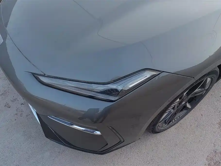 GEELY GALAXY GALAXY E8