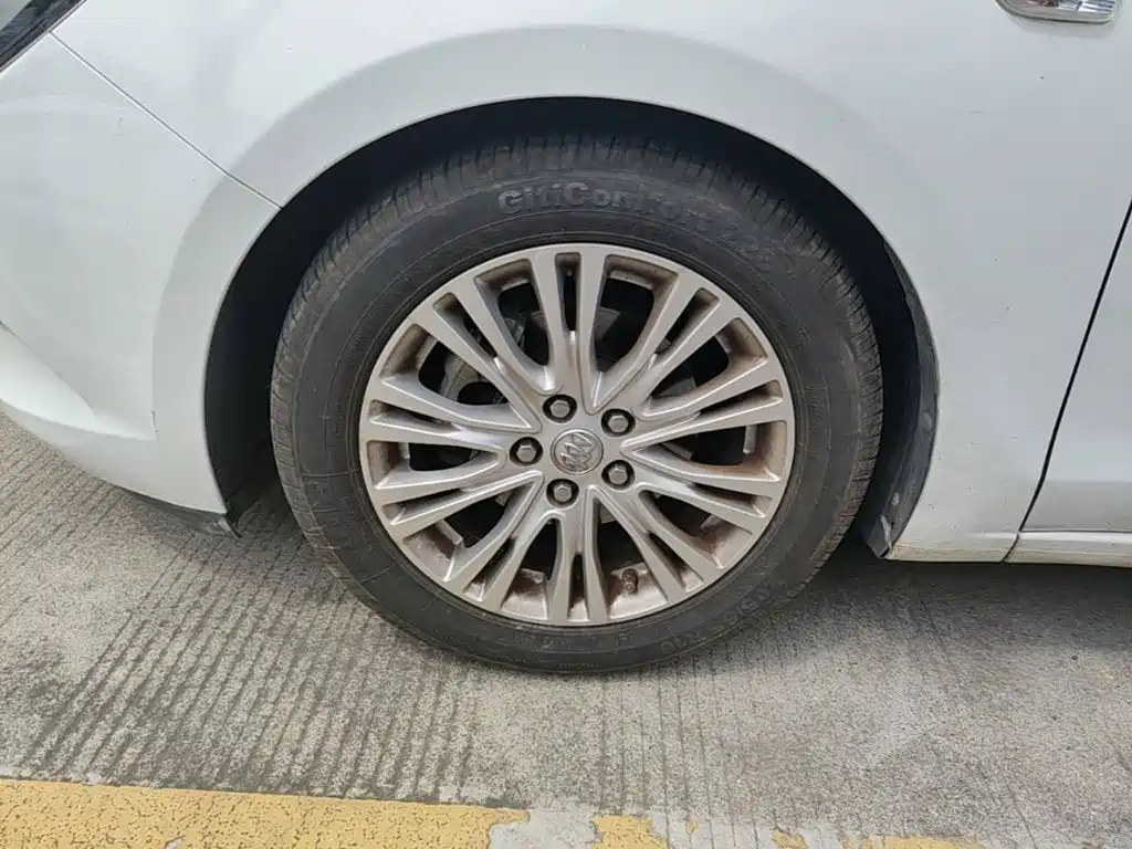 Фото 23 - Buick Excelle