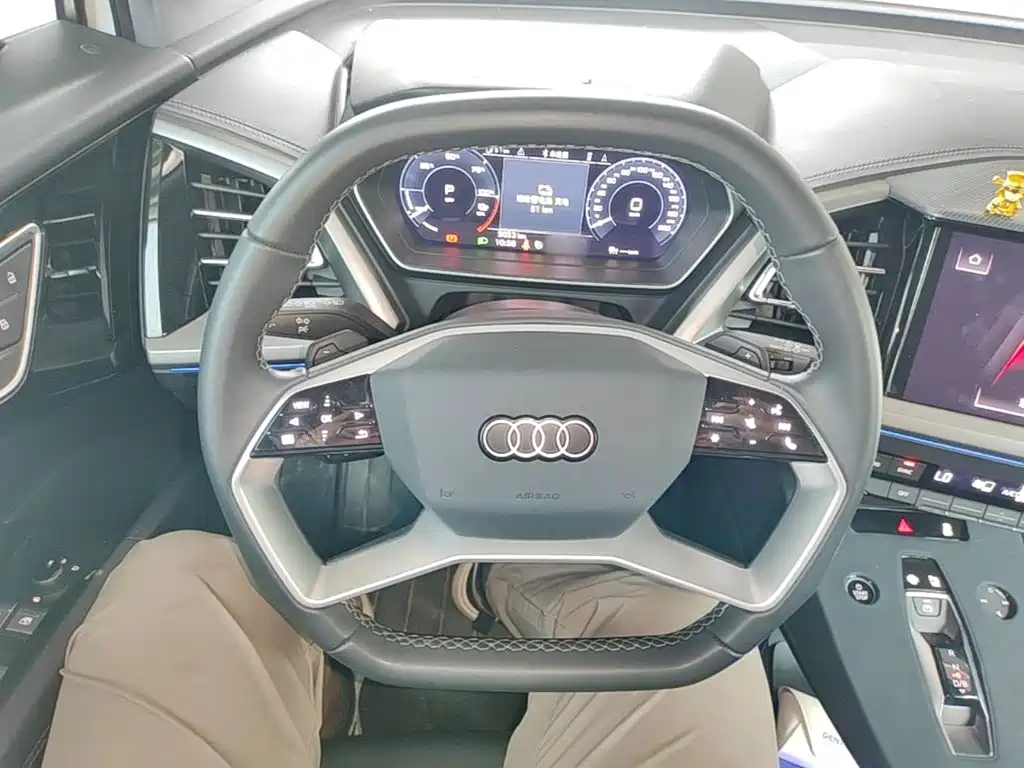 Audi Q4 e-tron 2025 2024 40 e-tron Pioneer Edition