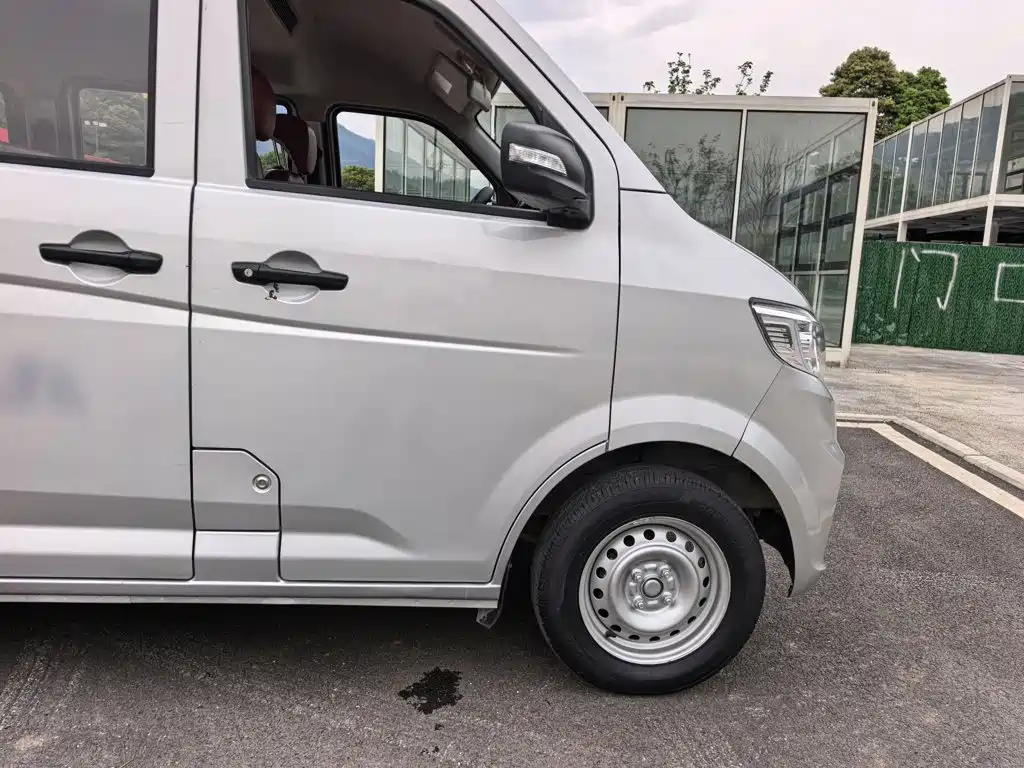 Changan Kuayue Kuayuexing V3 2024 2023 1.5L Gasoline Standard 7-seater Passenger Vehicle