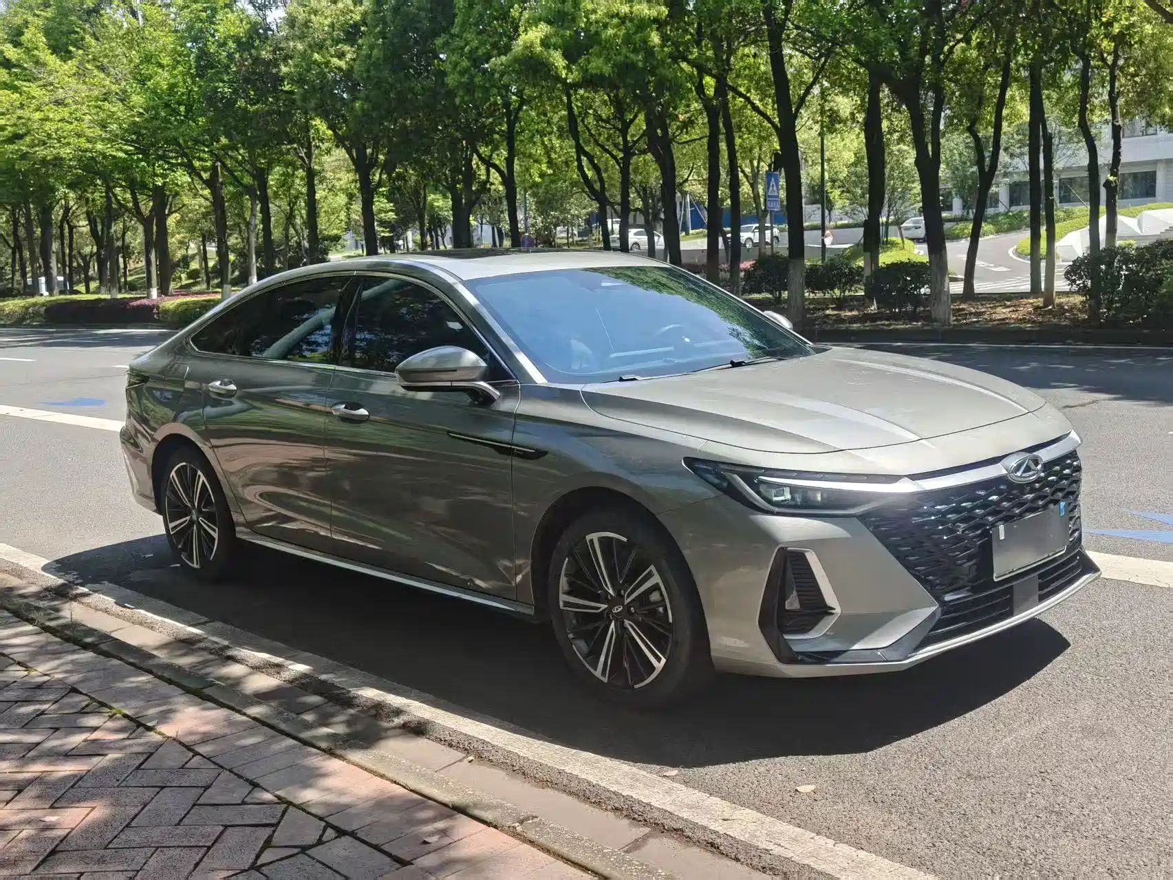 Фото 3 - Chery Arrizo 8