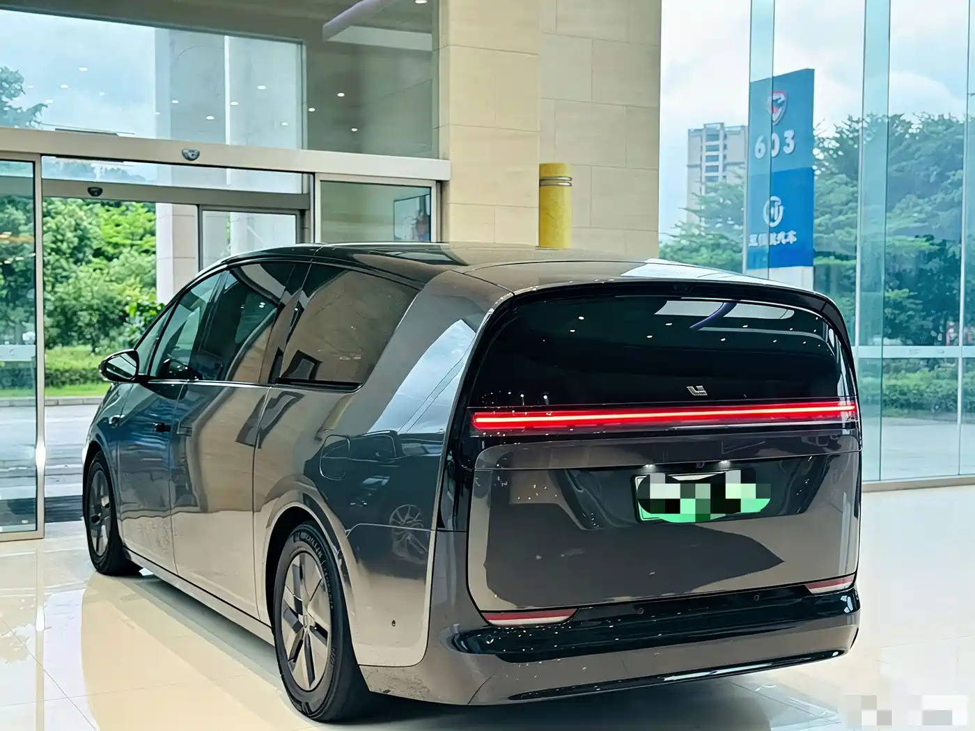 Li Auto MEGA 2024 2024 Ultra