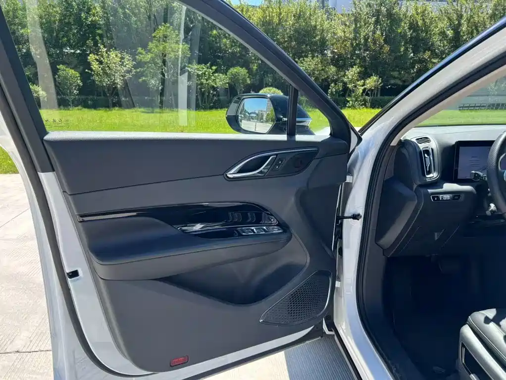 Hongqi HS3 PHEV 2025 2025 PHEV 115km Power Edition