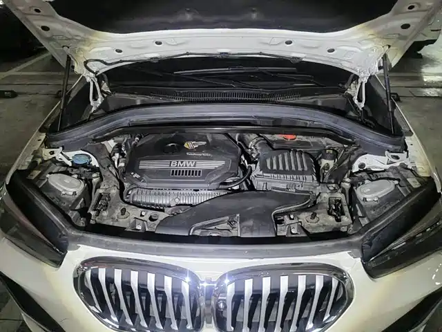 BMW X1 2020 xDrive25Li Premium Edition — фото 3