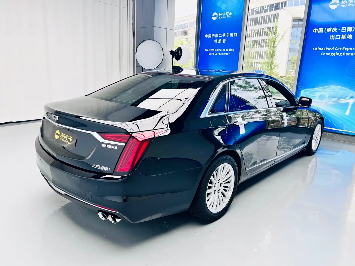 CADILLAC CT6