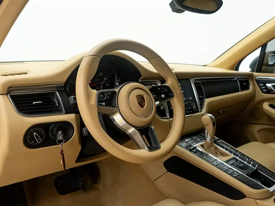 Porsche Macan 2017 Macan 2.0T фото 20