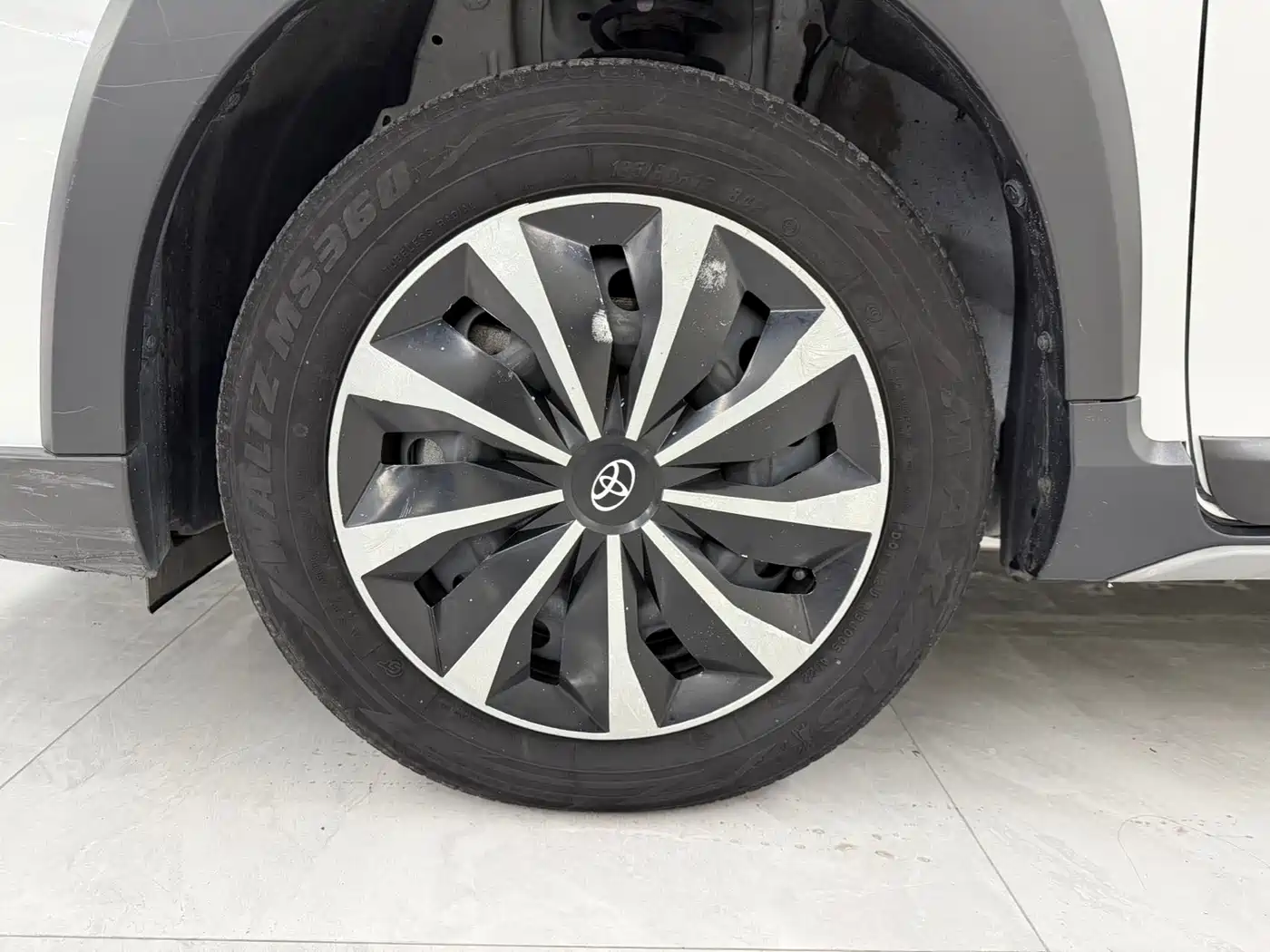 Toyota YARiS L Zhi Xuan 2023 2022 1.5L CVT Leading PLUS Edition