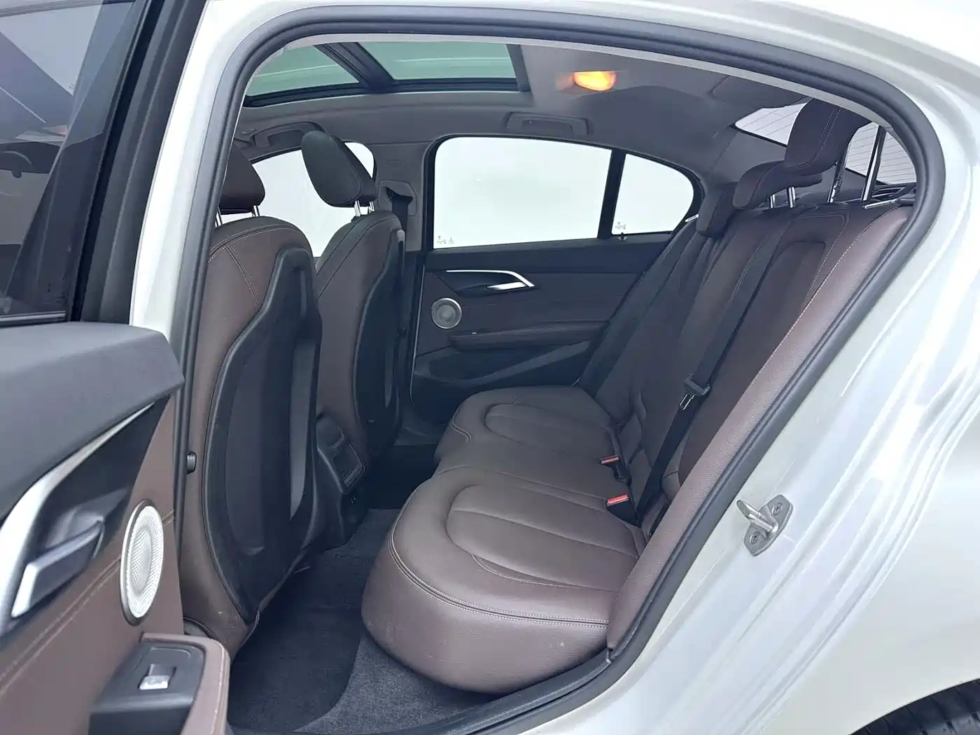 BMW 1 Series 2021 Facelift 120i M Sport Shadow Edition фото 5